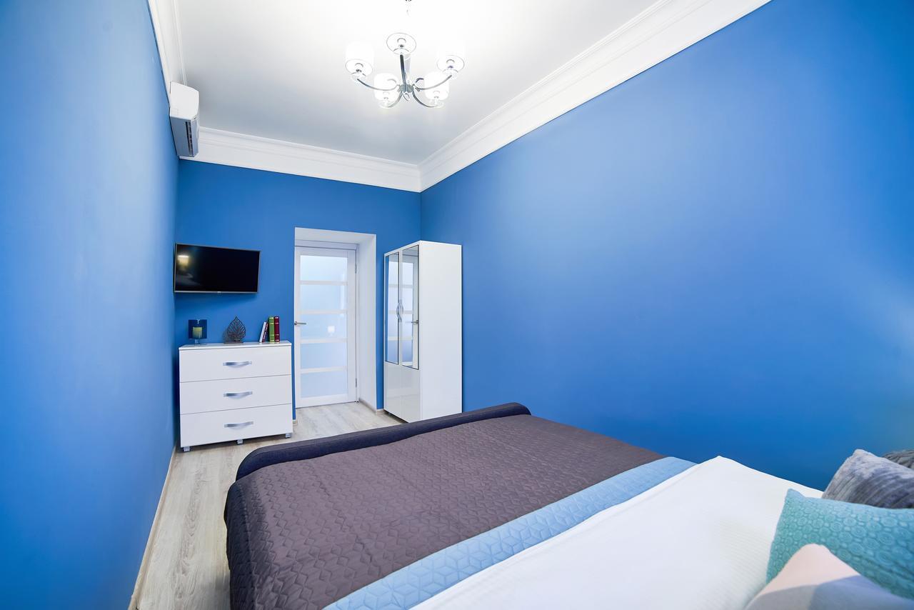 Romantic Apartment In The Сity Сenter Lviv Exteriör bild